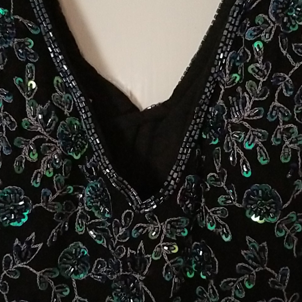 Beaded top - Picture 2 of 8